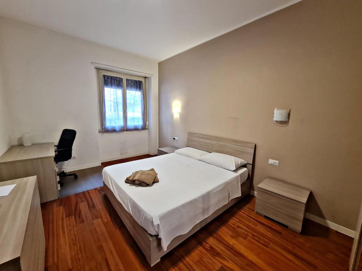 Modern Apartment Cozy Style ローマ エクステリア 写真